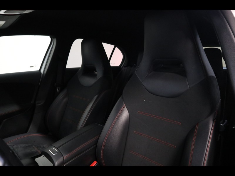 7 - Mercedes Classe A 250 e plug in hybrid (e eq-power) premium plus edition 7g-dct