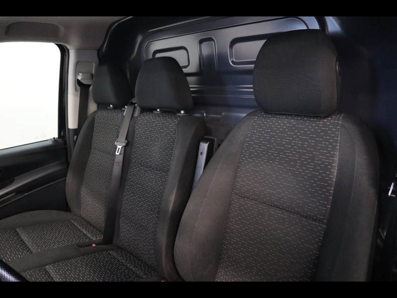 7 - Mercedes Vans Vito 116 cdi long pro auto my20