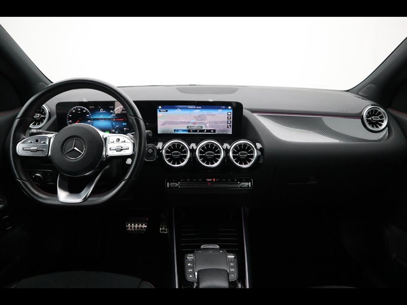 13 - Mercedes GLA 250 e plug in hybrid (e eq-power) premium 8g-dct
