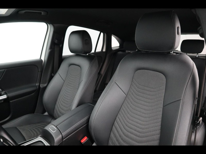 7 - Mercedes GLA 180 d progressive advanced 8g-dct