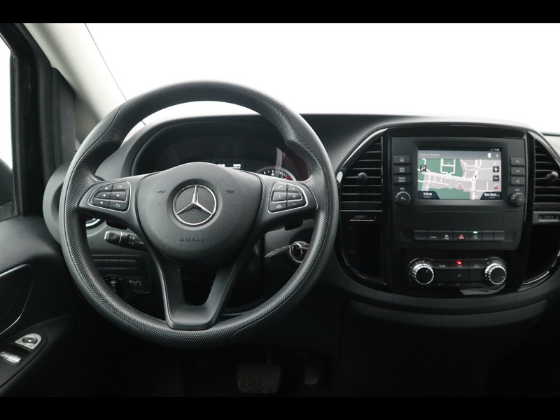 13 - Mercedes Vans Vito 116 cdi long tourer pro auto my20