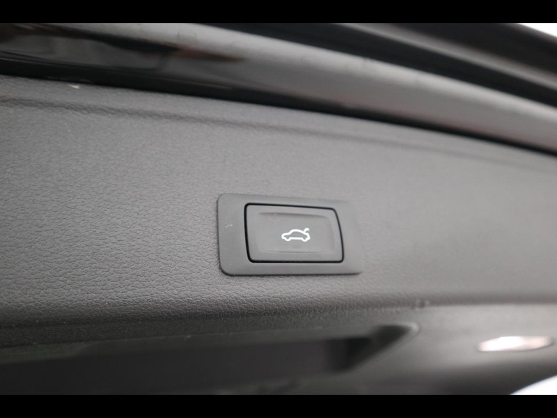 19 - Audi A4 avant 40 2.0 tdi 190cv s line edition quattro s tronic