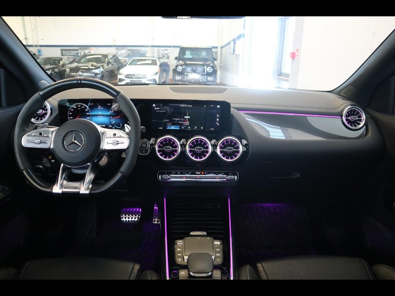 13 - AMG GLA amg 35 4matic speedshift dct amg 8g