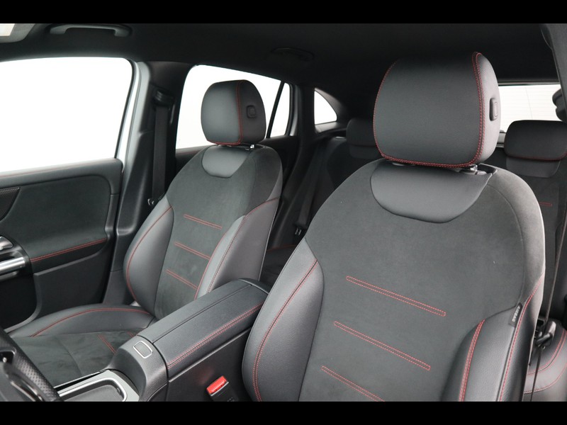 7 - Mercedes GLA 180 d amg line advanced plus 8g-dct