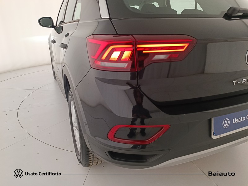 25 - Volkswagen T-Roc 2.0 tdi scr 115cv life