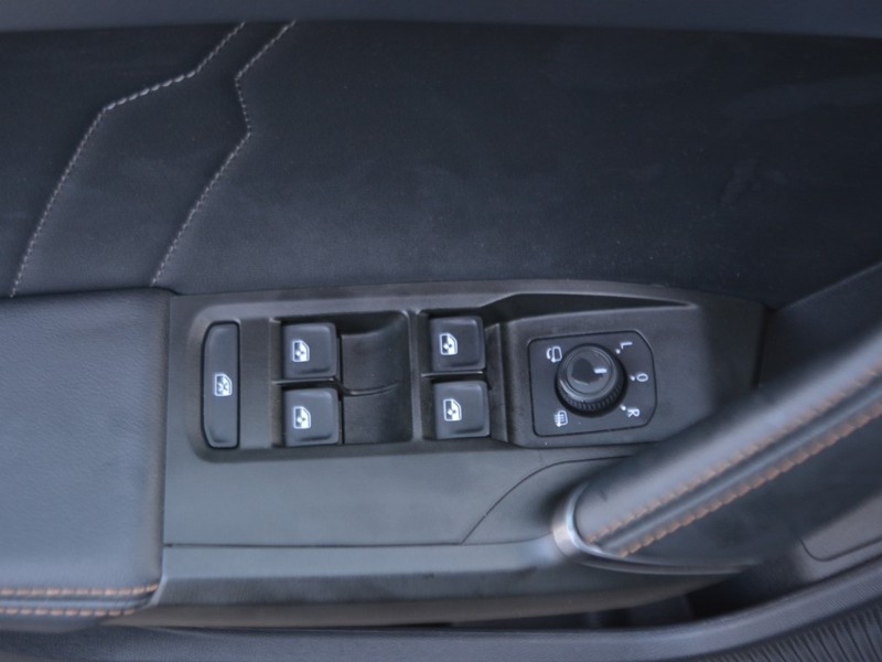 13 - Cupra Formentor 1.4 e-hybrid 204cv dsg