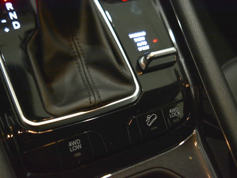 19 - Jeep Compass 1.3 turbo t4 phev business 4xe at6