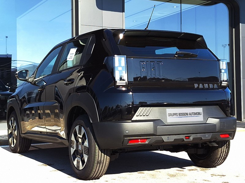 7 - Fiat Grande Panda 1.2 hybrid 110cv icon