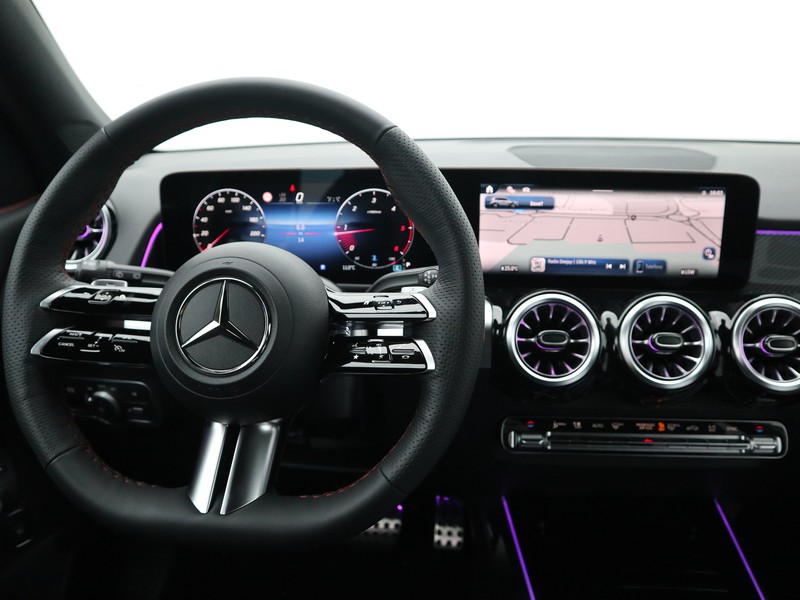 13 - Mercedes GLB 200 d amg line premium 4matic 8g-dct
