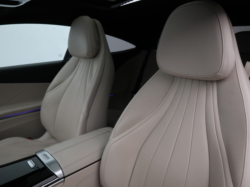 7 - Mercedes CLE coupe 200 amg line premium plus 9g-tronic plus