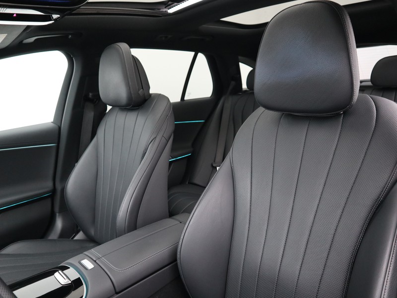 7 - Mercedes Classe E station wagon 220 d amg line premium plus 9g-tronic