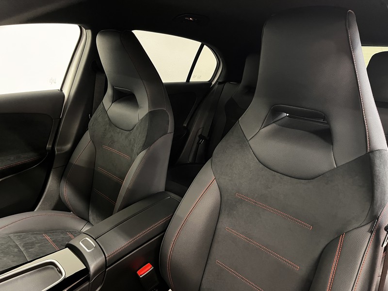 7 - Mercedes Classe A 180 amg line premium 7g-dct