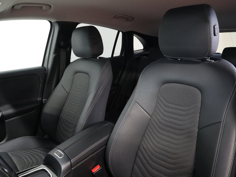 7 - Mercedes GLA 200 d progressive advanced plus 8g-dct