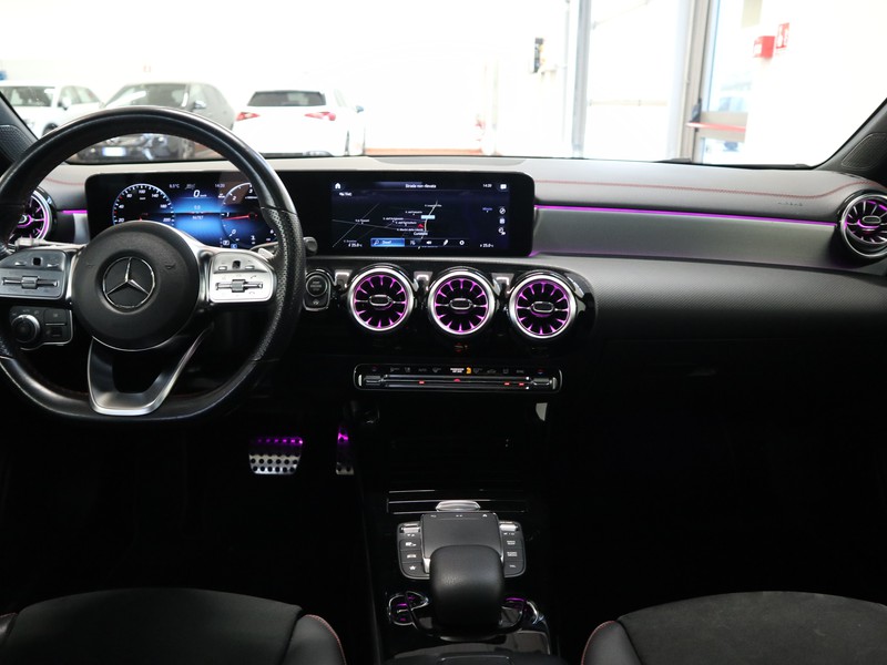 13 - Mercedes CLA shooting brake 200 d premium 8g-dct