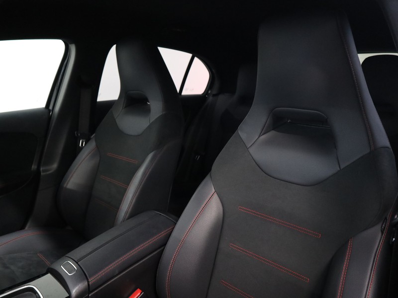 7 - Mercedes Classe A 250 e plug-in-hybrid amg line advanced plus speedshift dct amg 8g