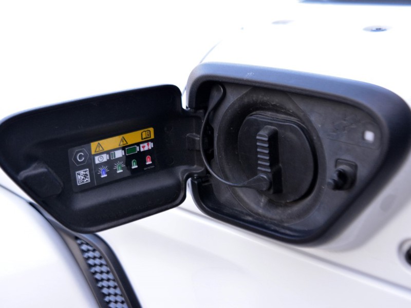 13 - Jeep Wrangler unlimited 2.0 atx phev sahara 4xe auto