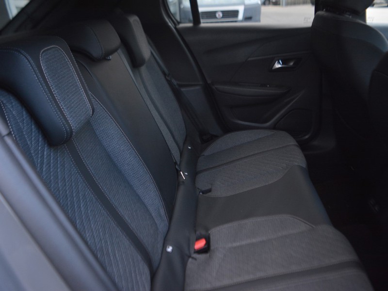 7 - Peugeot 208 1.2 puretech 100cv allure s&s