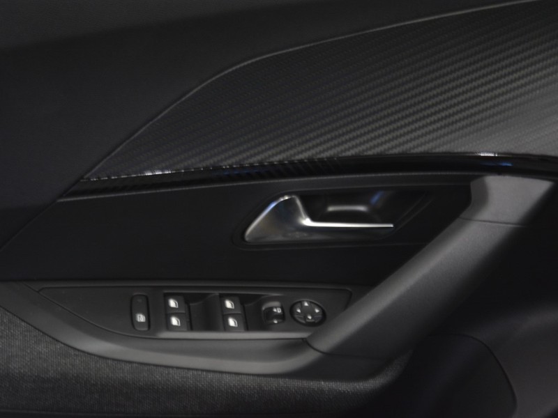 13 - Peugeot 2008 1.2 puretech 100cv style s&s