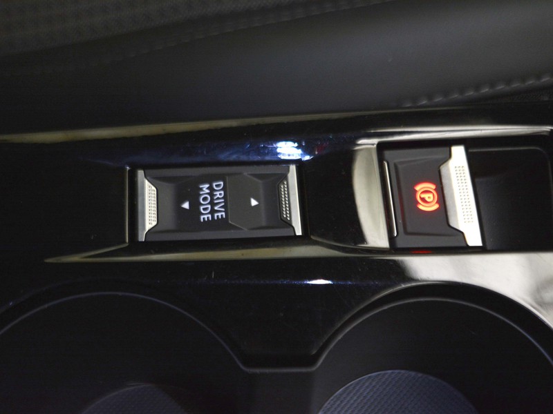 19 - Peugeot 208 5 porte 1.2 puretech gt s&s