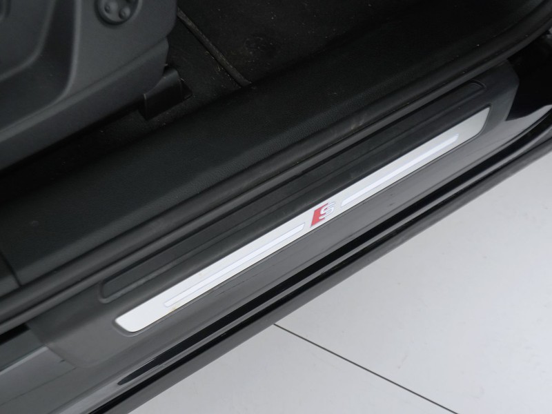 19 - Audi Q5 40 2.0 tdi mhev 12v s line plus quattro s tronic