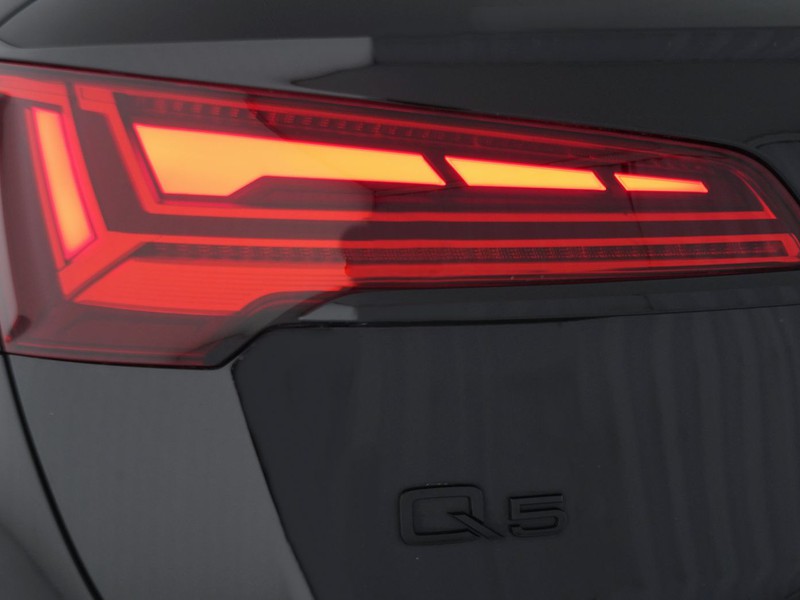 7 - Audi Q5 40 2.0 tdi mhev 12v s line plus quattro s tronic