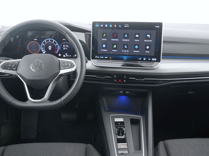 7 - Volkswagen Golf 1.5 tsi ehybrid 204cv edition plus dsg