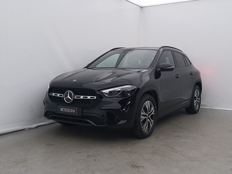 1 - Mercedes GLA 180 d progressive advanced 8g-dct