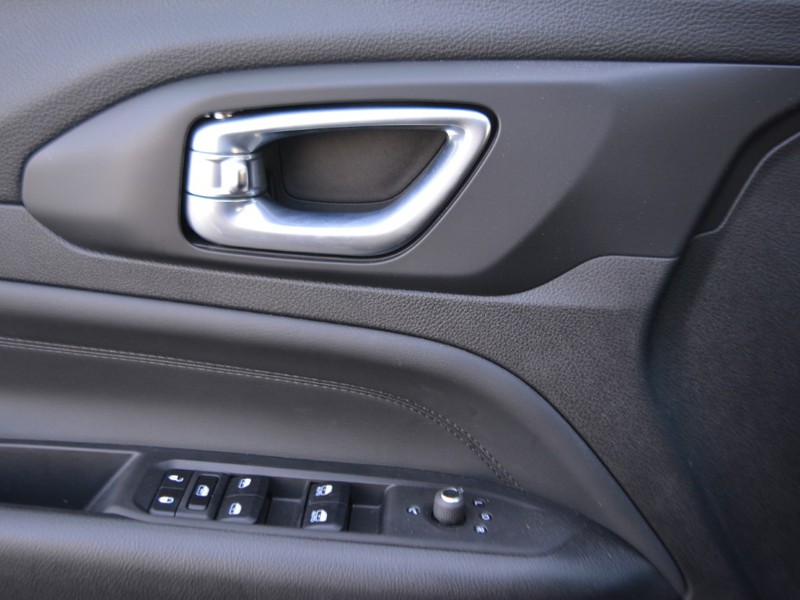 13 - Jeep Compass 1.5 turbo t4 mhev 130cv altitude 2wd