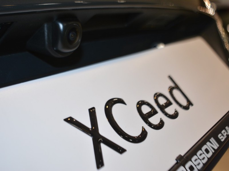 19 - Kia Xceed 1.0 t-gdi mhev 115cv business dct7