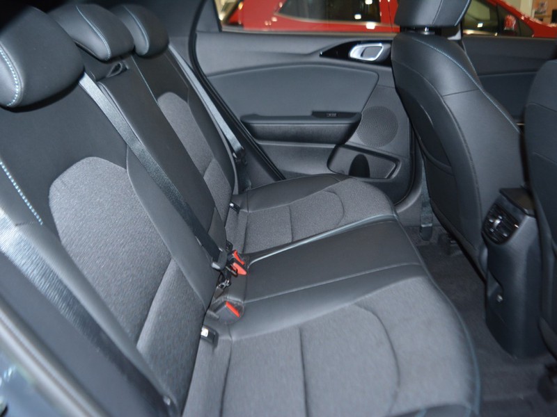 7 - Kia Xceed 1.0 t-gdi mhev 115cv business dct7