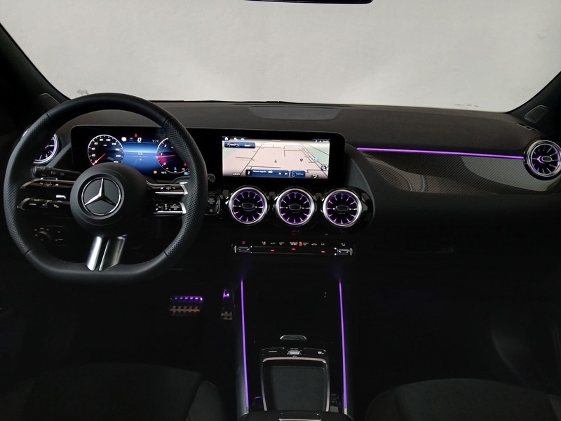 13 - Mercedes GLA 180 d amg line advanced plus 8g-dct