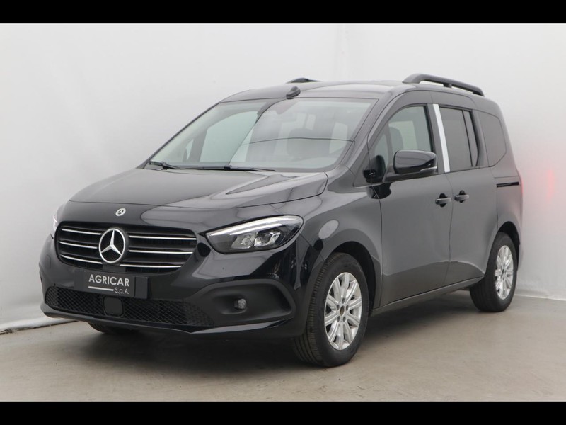 1 - Mercedes Vans Classe T 180 d