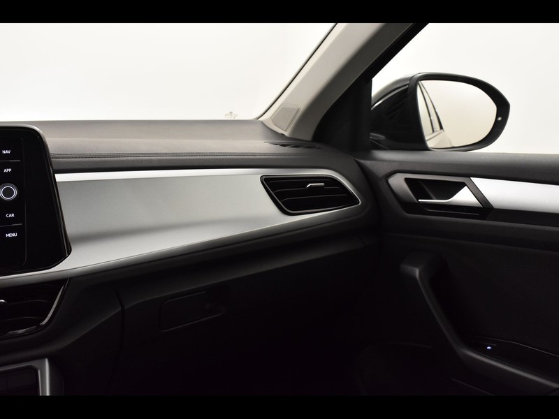 25 - Volkswagen T-Roc 2.0 tdi scr 150cv life dsg