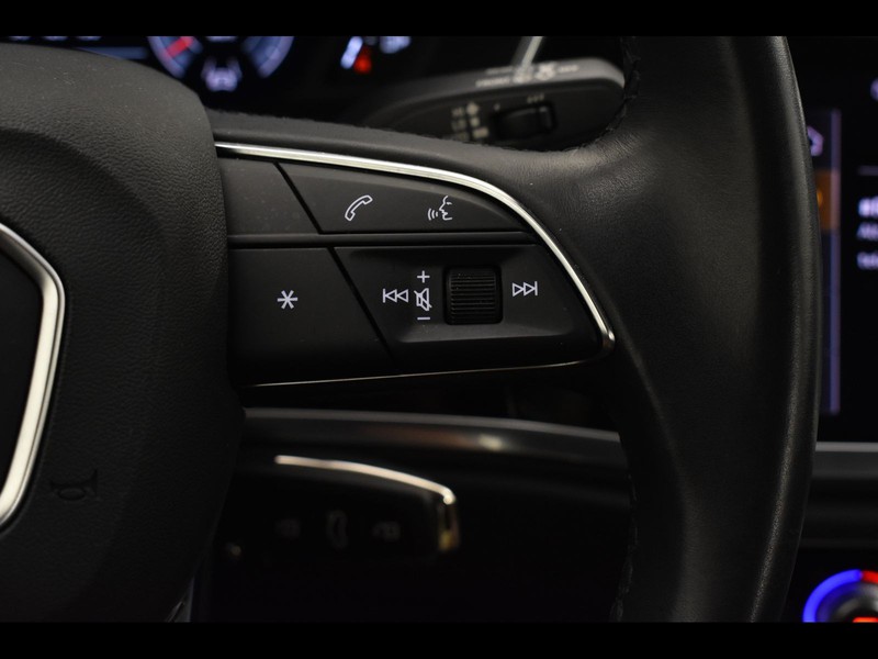 7 - Audi Q3 40 2.0 tdi 200cv business advanced quattro s tronic