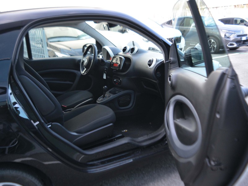 7 - Smart Fortwo coupe 1.0 71cv youngster twinamic my18