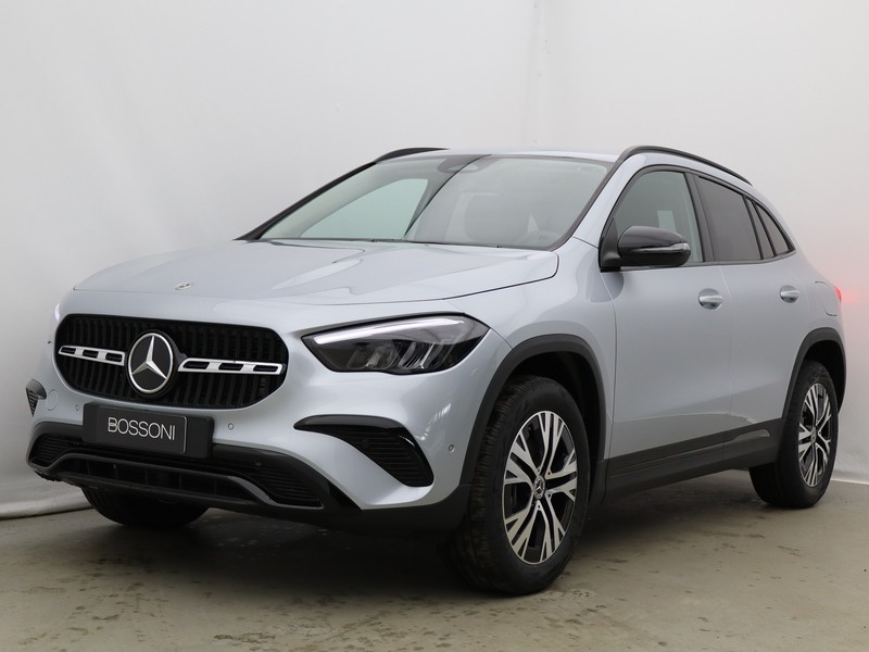 1 - Mercedes GLA 200 d progressive advanced 8g-dct
