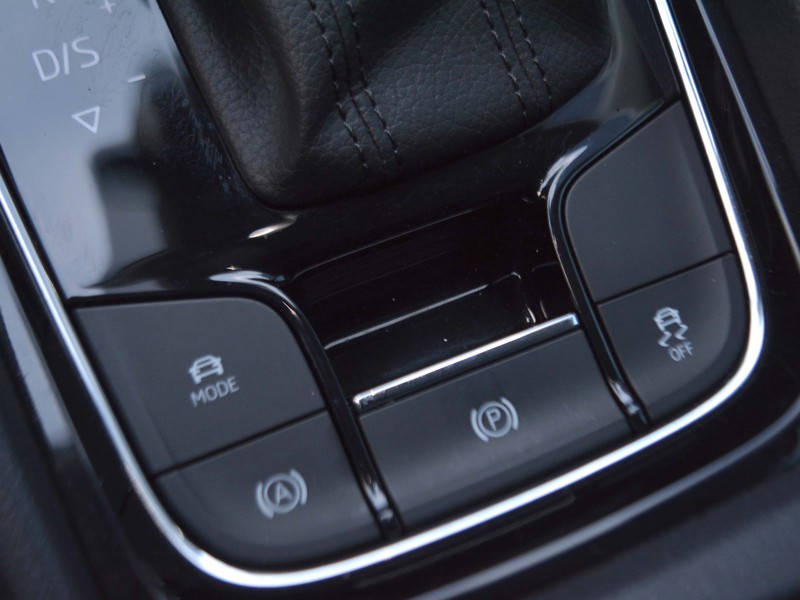 19 - Skoda Karoq 2.0 tdi evo scr 115cv style dsg