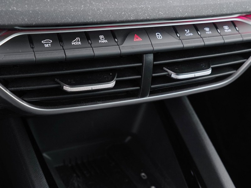 25 - Skoda Octavia wagon 2.0 tdi 150cv style dsg