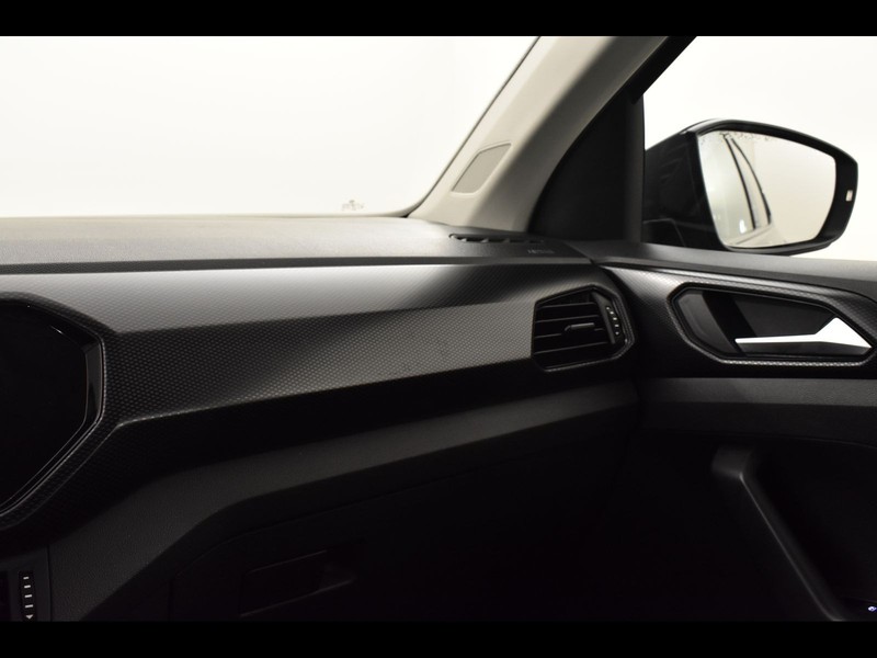 25 - Volkswagen T-Cross 1.0 tsi 110cv style dsg