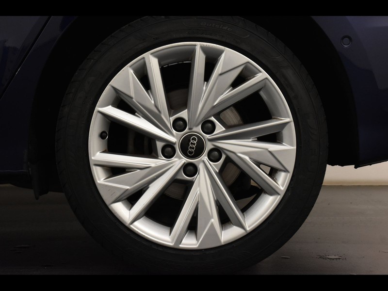 13 - Audi A3 sportback 35 2.0 tdi business s tronic