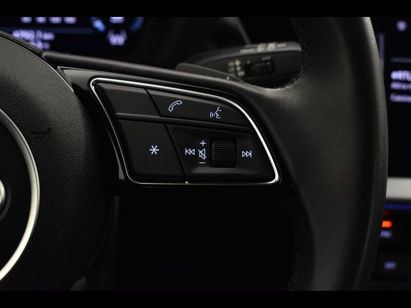 7 - Audi A3 sportback 35 2.0 tdi business s tronic