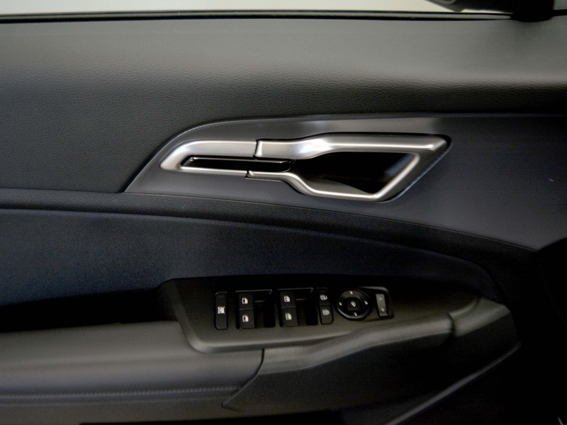 13 - Kia Sportage 1.6 t-gdi hev style 2wd at6