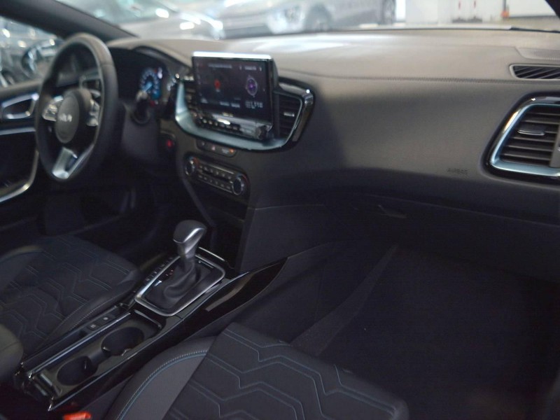 13 - Kia Xceed 1.0 t-gdi mhev 115cv special edition dct7