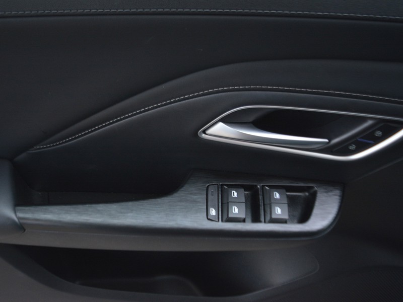 13 - Mg ZS 1.5 hybrid+ luxury auto