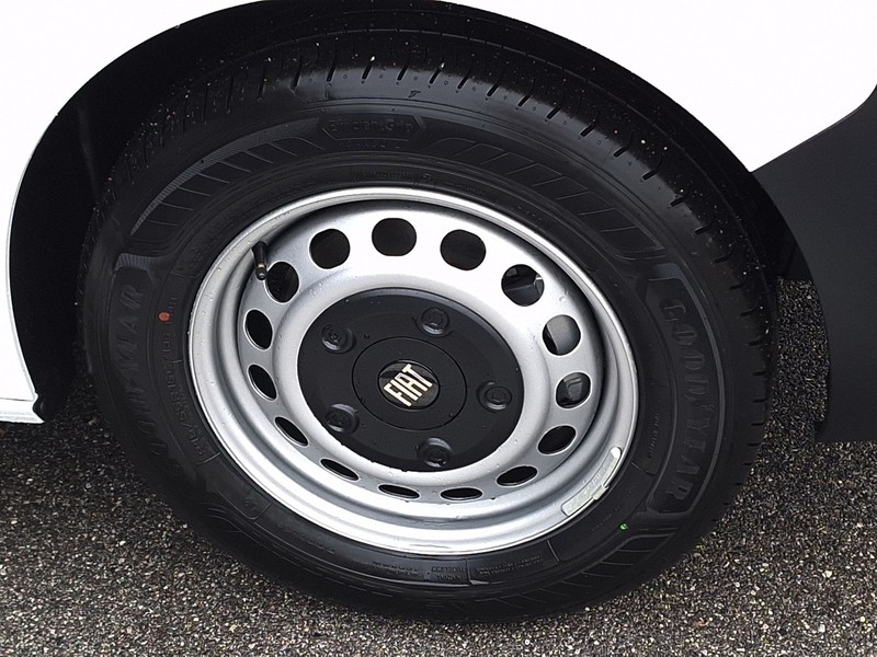 13 - Fiat Professional Scudo Serie 3 Van M 1.5Diesel 120 Cv Manuale