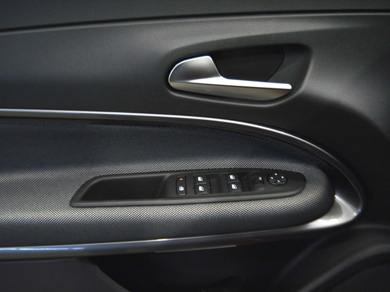 13 - Fiat 600 1.2 hybrid 110cv icon edct