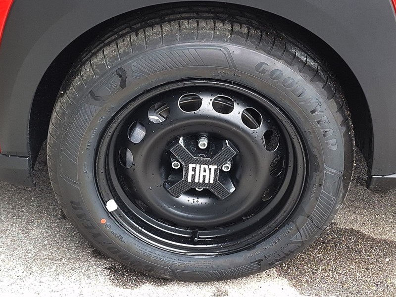 13 - Fiat Grande Panda 1.2 hybrid 110cv pop