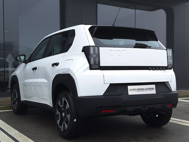 7 - Fiat Grande Panda 1.2 hybrid 110cv business