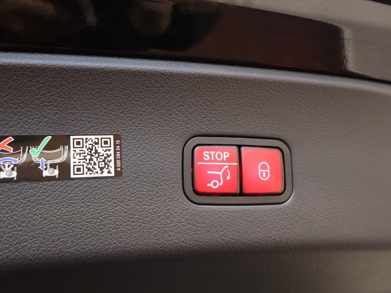 19 - Mercedes GLC coupe 300 de plug in hybrid amg line premium tech 4matic 9g-tronic