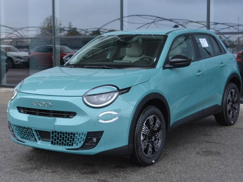 1 - Fiat 600 1.2 hybrid 145cv icon